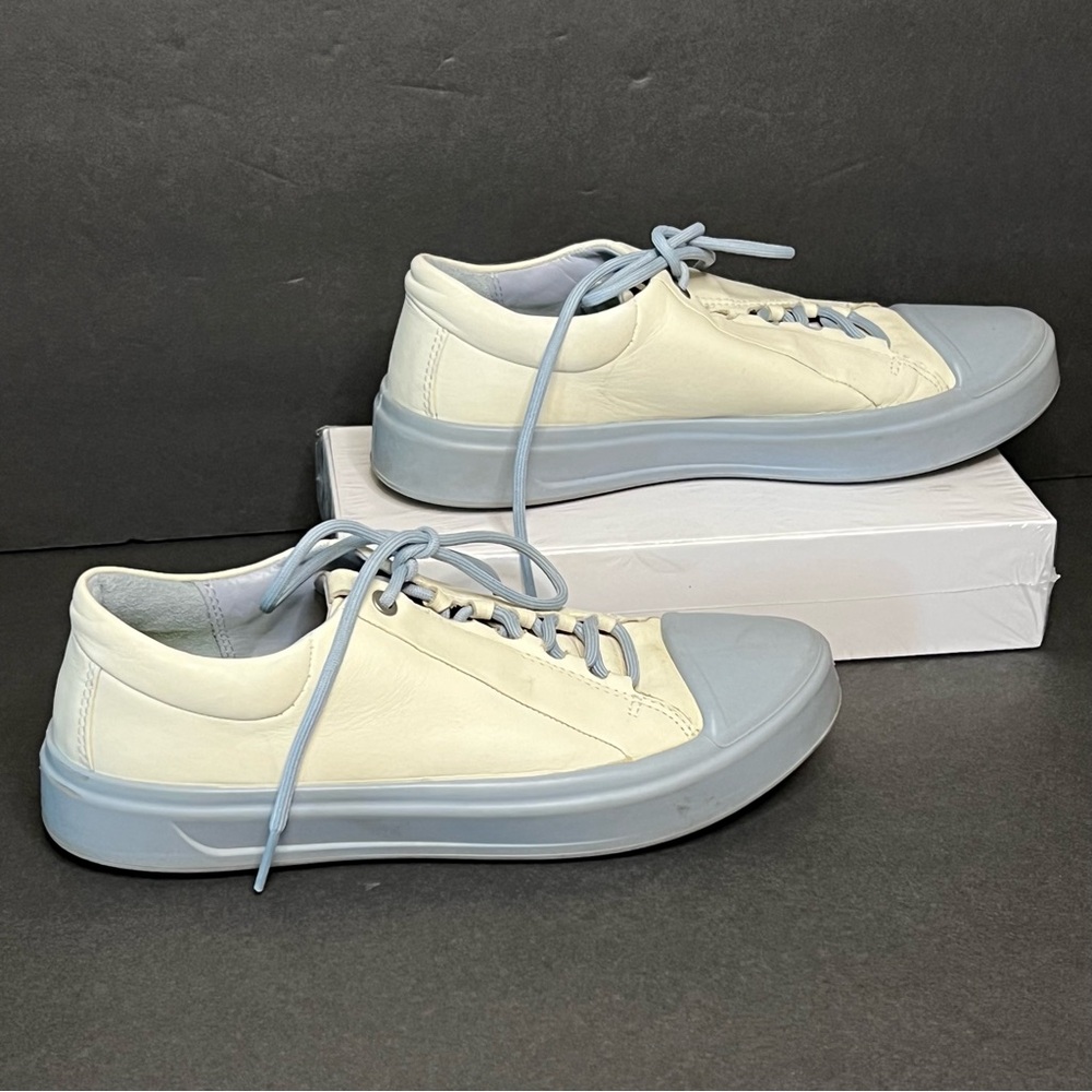 ecco blue and white Flexture t-cap low top leather lace up sneakers women's 7